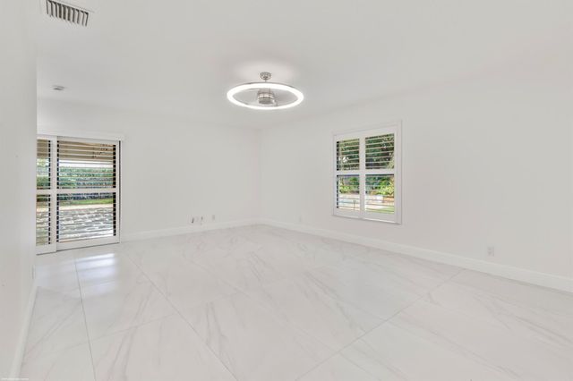6188 Celadon Circle, Palm Beach Gardens, FL 33418