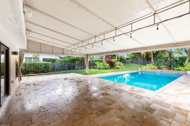 6188 Celadon Circle, Palm Beach Gardens, FL 33418