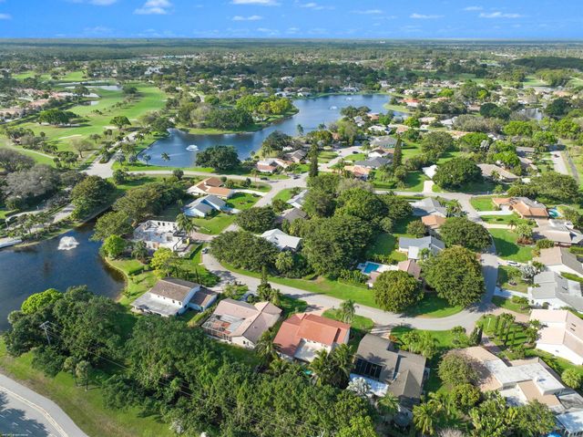 6188 Celadon Circle, Palm Beach Gardens, FL 33418