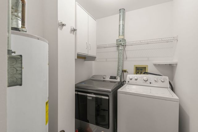 736 N Gary Avenue 207, Carol Stream, IL 60188