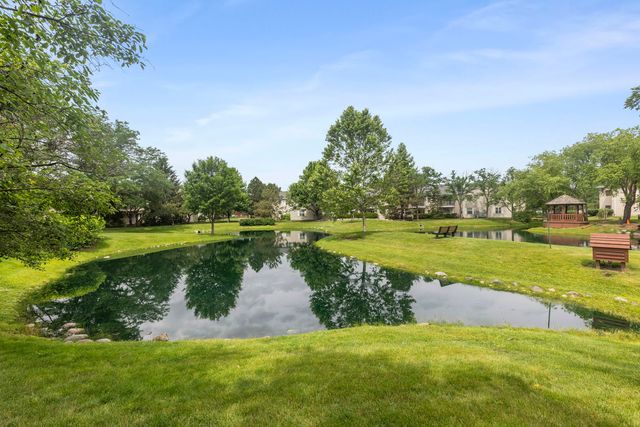 736 N Gary Avenue 207, Carol Stream, IL 60188