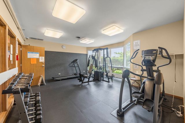 736 N Gary Avenue 207, Carol Stream, IL 60188
