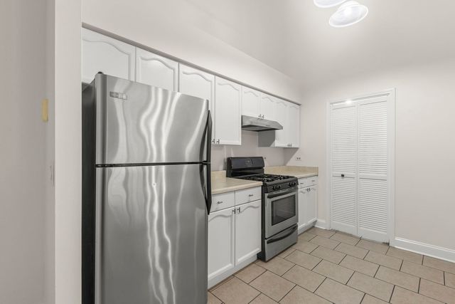 736 N Gary Avenue 207, Carol Stream, IL 60188