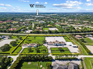 14596 Belmont Trace Barn, Wellington, FL 33414