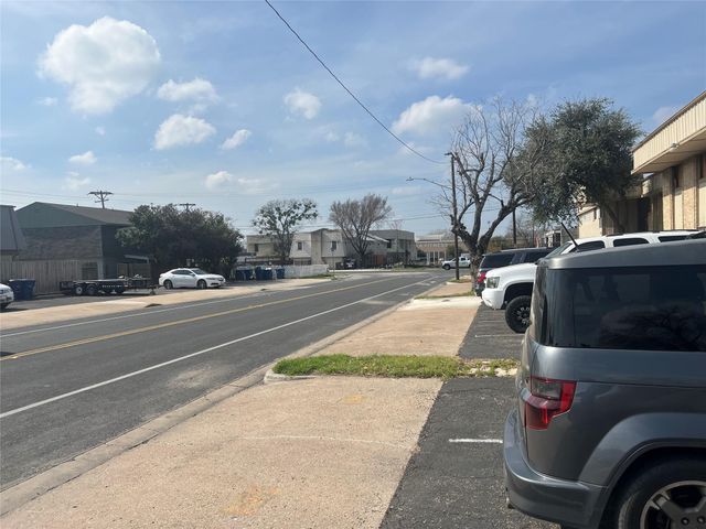 1820 Wooten Park DR 104, Austin, TX 78757