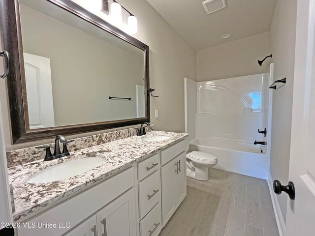 13436 Swan Ridge Circle, Gulfport, MS 39503