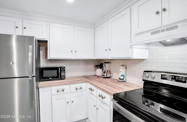 9 TARRAGONA Court, St. Augustine, FL 32086