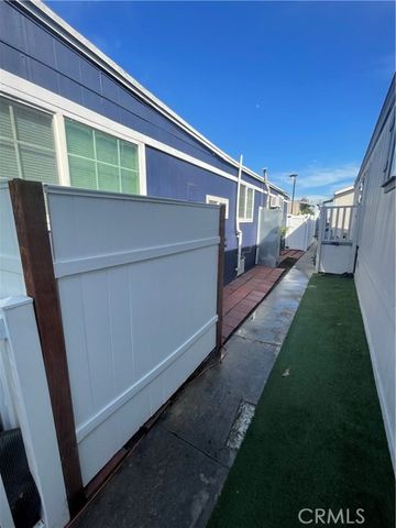 12265 Woodruff Avenue, Downey, CA 90241