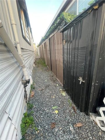 12265 Woodruff Avenue, Downey, CA 90241