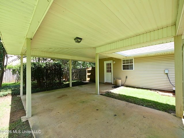 1078 Lilinoe Way, Diamondhead, MS 39525