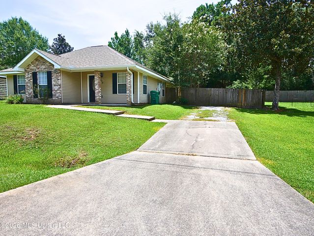 1078 Lilinoe Way, Diamondhead, MS 39525