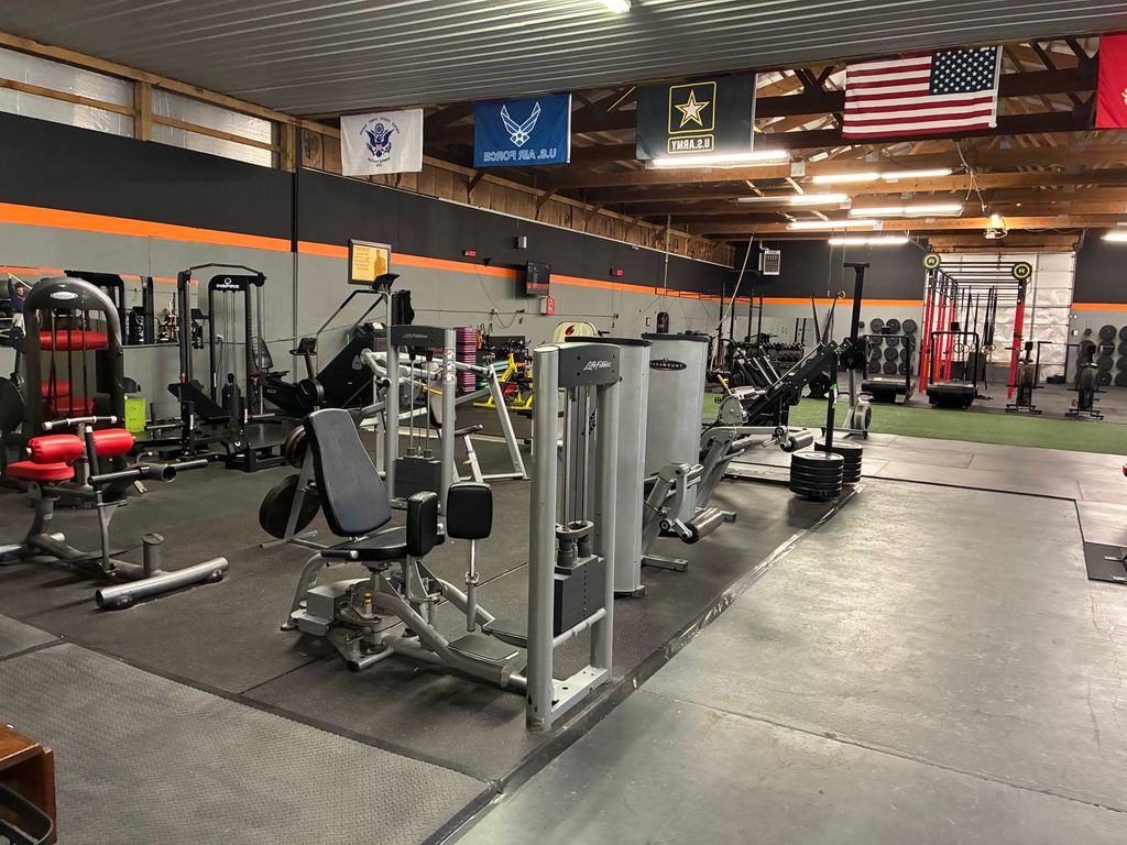 Image 3 of property listing at 721 E IL Hwy 15 Highway Bldg-C, Mt Vernon, IL 62864