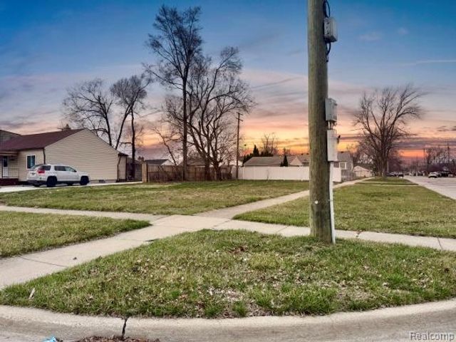 13630 Edison Street, Southgate, MI 48195