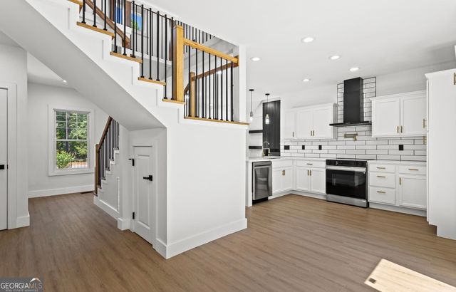 525 Medlock Road, Decatur, GA 30030