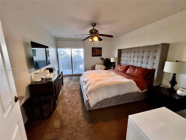 2401 Collins Ave 509, Miami Beach, FL 33140