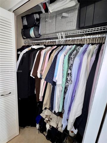 2401 Collins Ave 509, Miami Beach, FL 33140