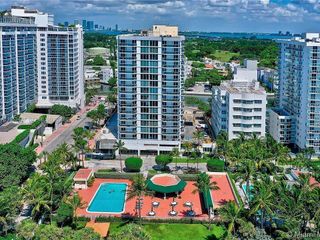 2401 Collins Ave 509, Miami Beach, FL 33140