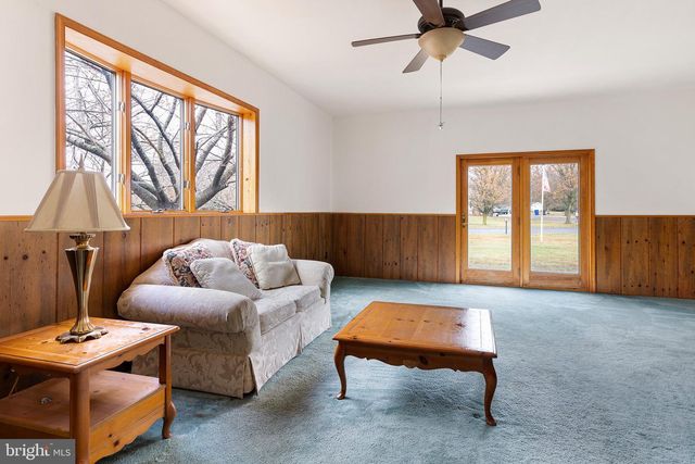 520 CHESTNUT LN, Townsend, DE 19734