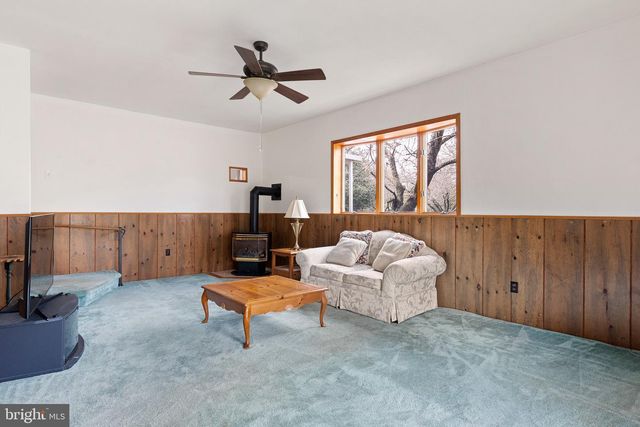 520 CHESTNUT LN, Townsend, DE 19734