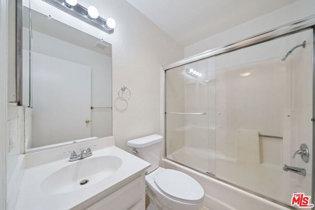 158 N Normandie Avenue 102, Los Angeles, CA 90004
