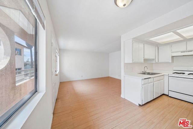158 N Normandie Avenue 102, Los Angeles, CA 90004