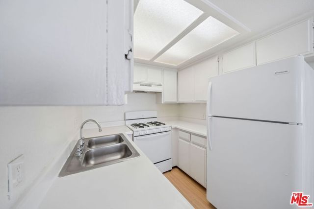 158 N Normandie Avenue 102, Los Angeles, CA 90004