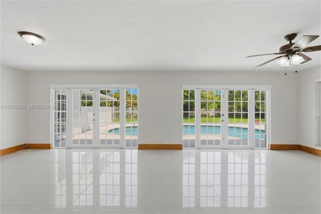 8197 W 14th Ct, Hialeah, FL 33014