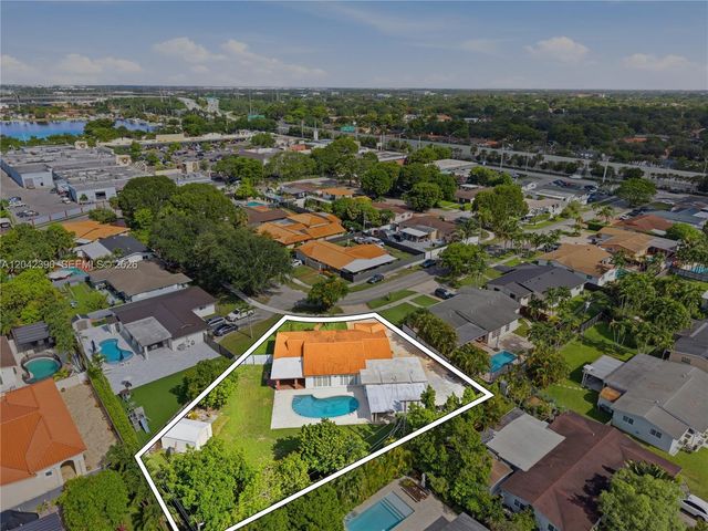 8197 W 14th Ct, Hialeah, FL 33014