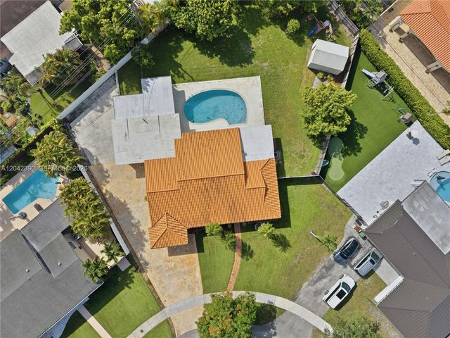 8197 W 14th Ct, Hialeah, FL 33014