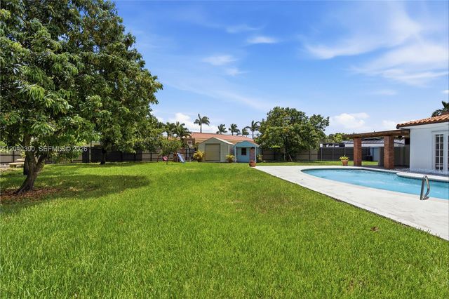 8197 W 14th Ct, Hialeah, FL 33014