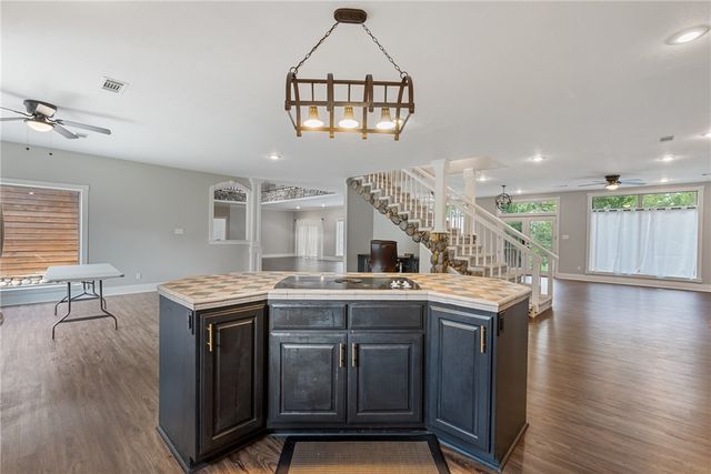 100 Plantation Lane, Batesville, AR 72501