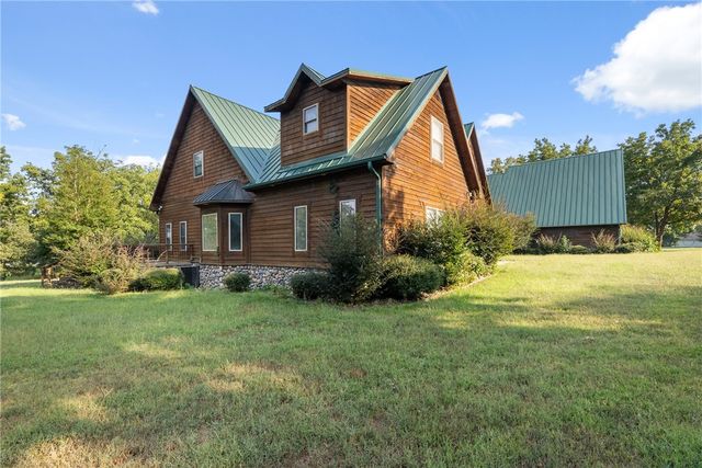 100 Plantation Lane, Batesville, AR 72501