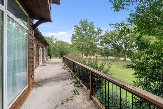 100 Plantation Lane, Batesville, AR 72501