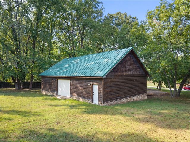 100 Plantation Lane, Batesville, AR 72501