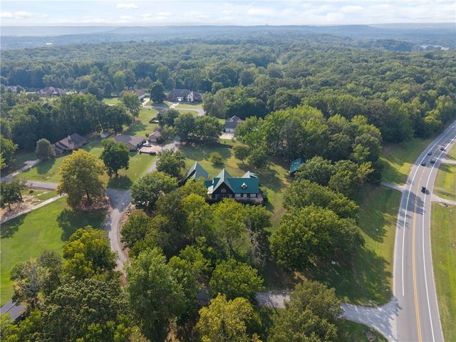 100 Plantation Lane, Batesville, AR 72501