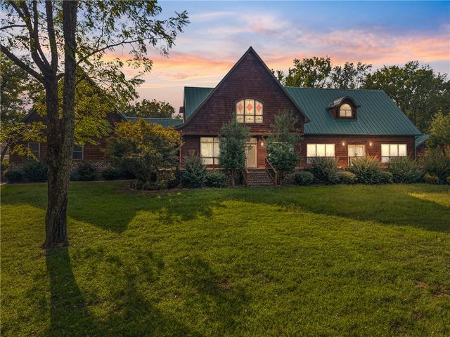 100 Plantation Lane, Batesville, AR 72501