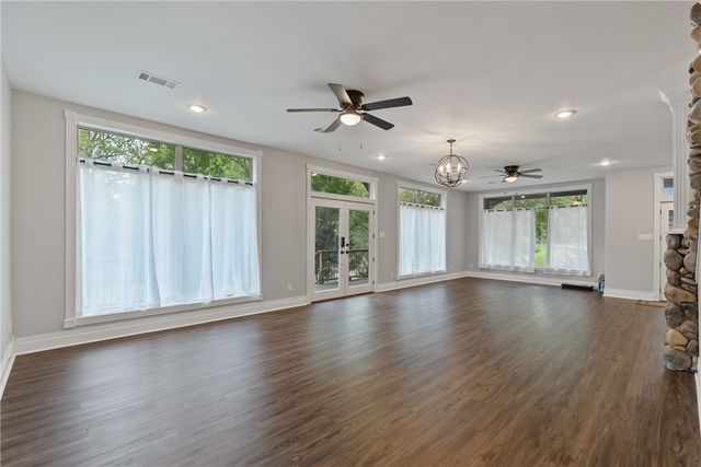 100 Plantation Lane, Batesville, AR 72501