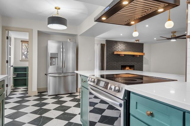 8 Live Oak Lane, Hickory Creek, TX 75065