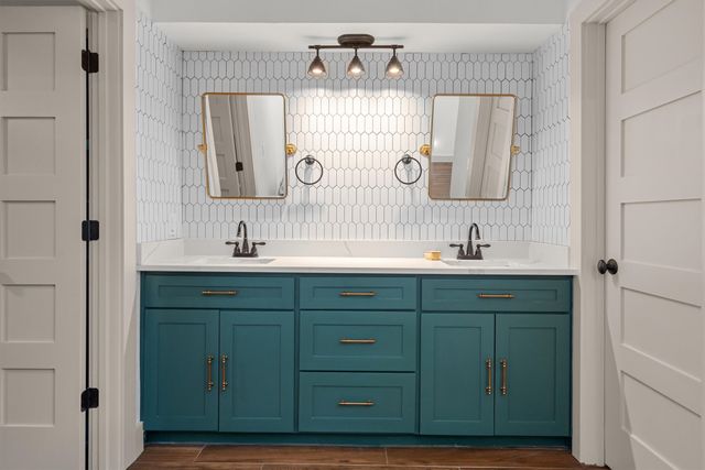 8 Live Oak Lane, Hickory Creek, TX 75065