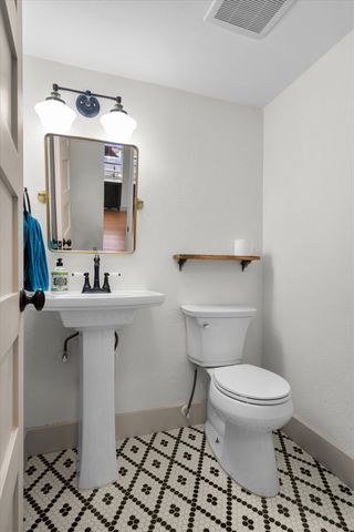 8 Live Oak Lane, Hickory Creek, TX 75065