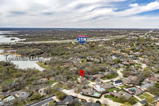 8 Live Oak Lane, Hickory Creek, TX 75065