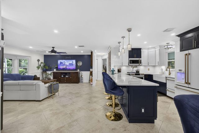 17152 W Sycamore Drive, Loxahatchee, FL 33470