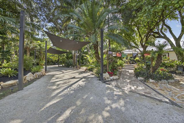 17152 W Sycamore Drive, Loxahatchee, FL 33470