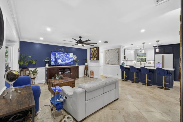 17152 W Sycamore Drive, Loxahatchee, FL 33470