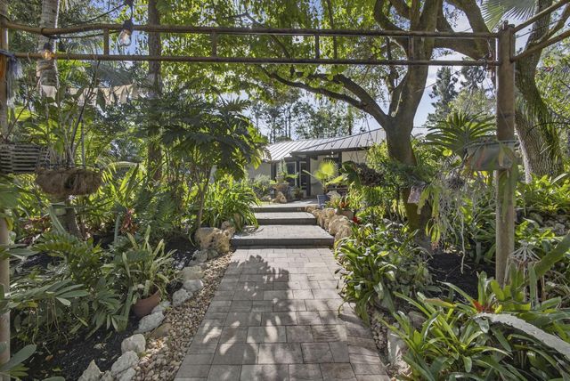 17152 W Sycamore Drive, Loxahatchee, FL 33470