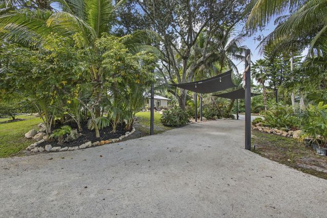 17152 W Sycamore Drive, Loxahatchee, FL 33470