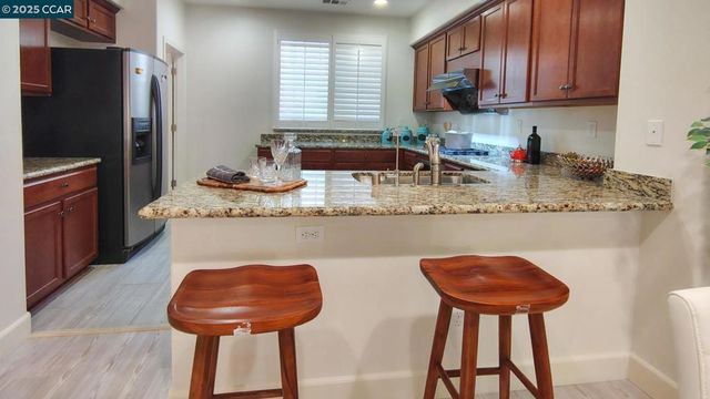 273 Sullivan Way, Hayward, CA 94541