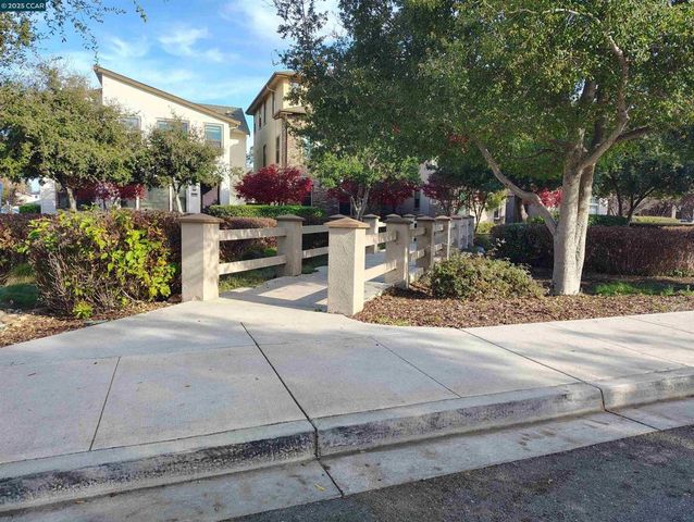 273 Sullivan Way, Hayward, CA 94541