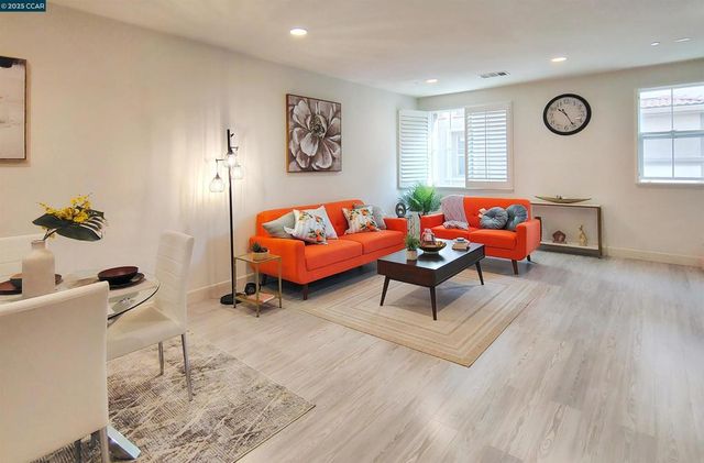 273 Sullivan Way, Hayward, CA 94541