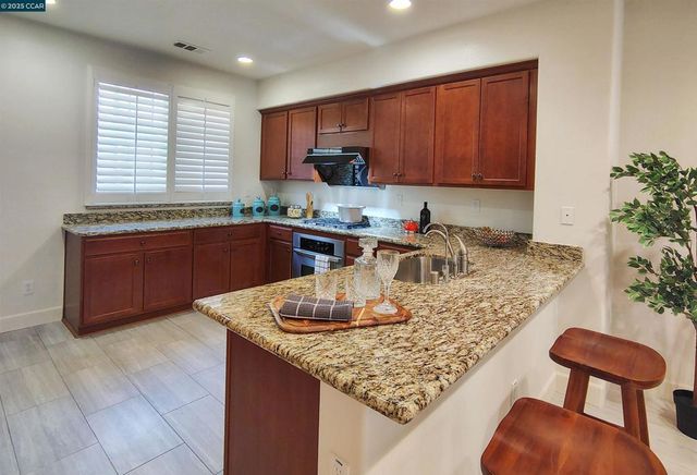 273 Sullivan Way, Hayward, CA 94541